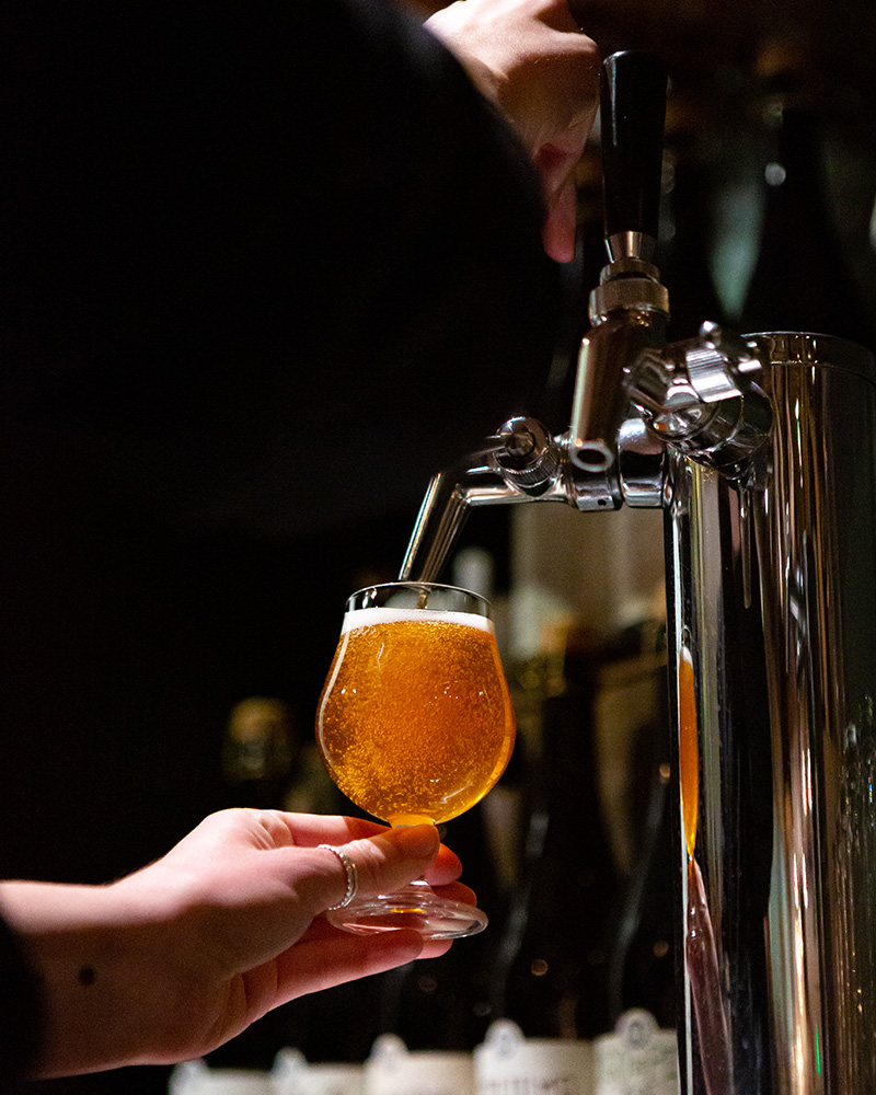 What Is Draft Beer: Tapped and Tantalizing - Notable Breweries Known for Draft Beer